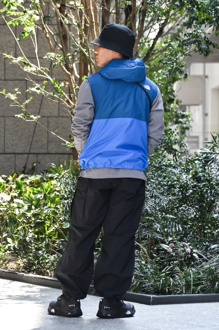 新品即決 直営店舗限定コンパクトフーデッドベスト入荷‼︎ │ザ・ノース トップス