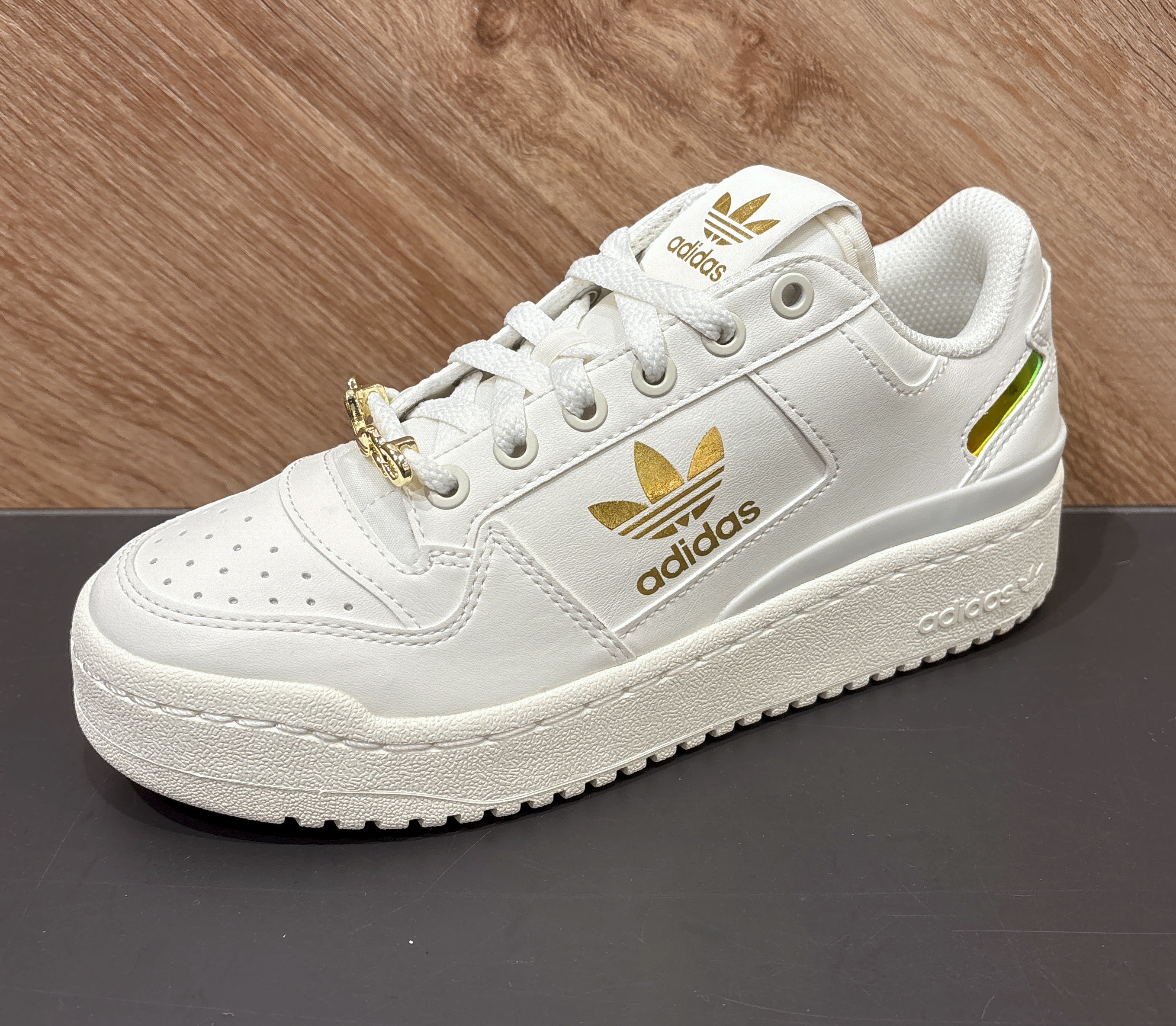 ハートゴールド　値下げ可能 ADIDAS】FORUM BOLD J │ABCマートグランドステージ │ ショップブログ