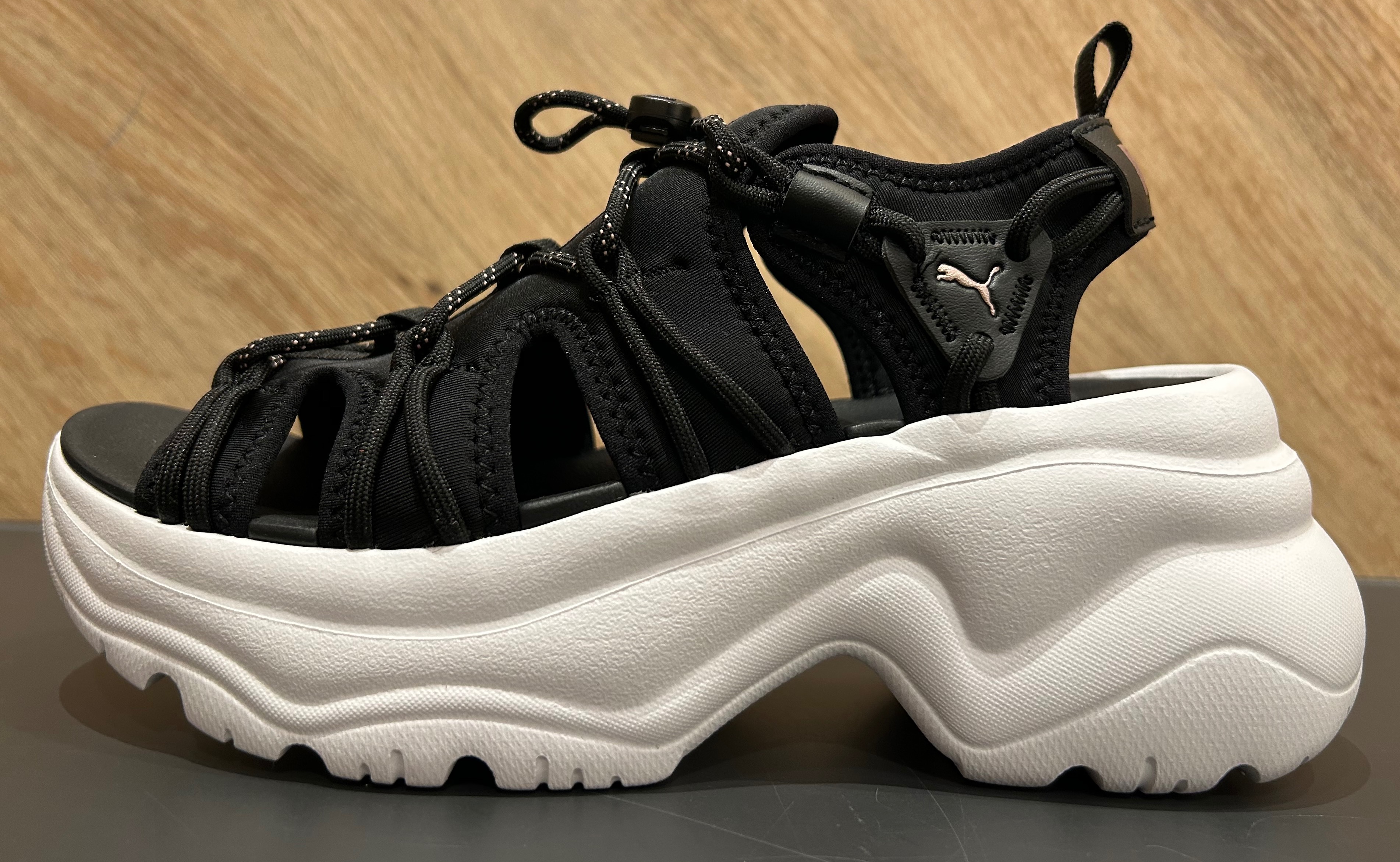 日本最大の PUMA 】CILIA WEDGE SANDAL │ABCマートグランドステージ 靴