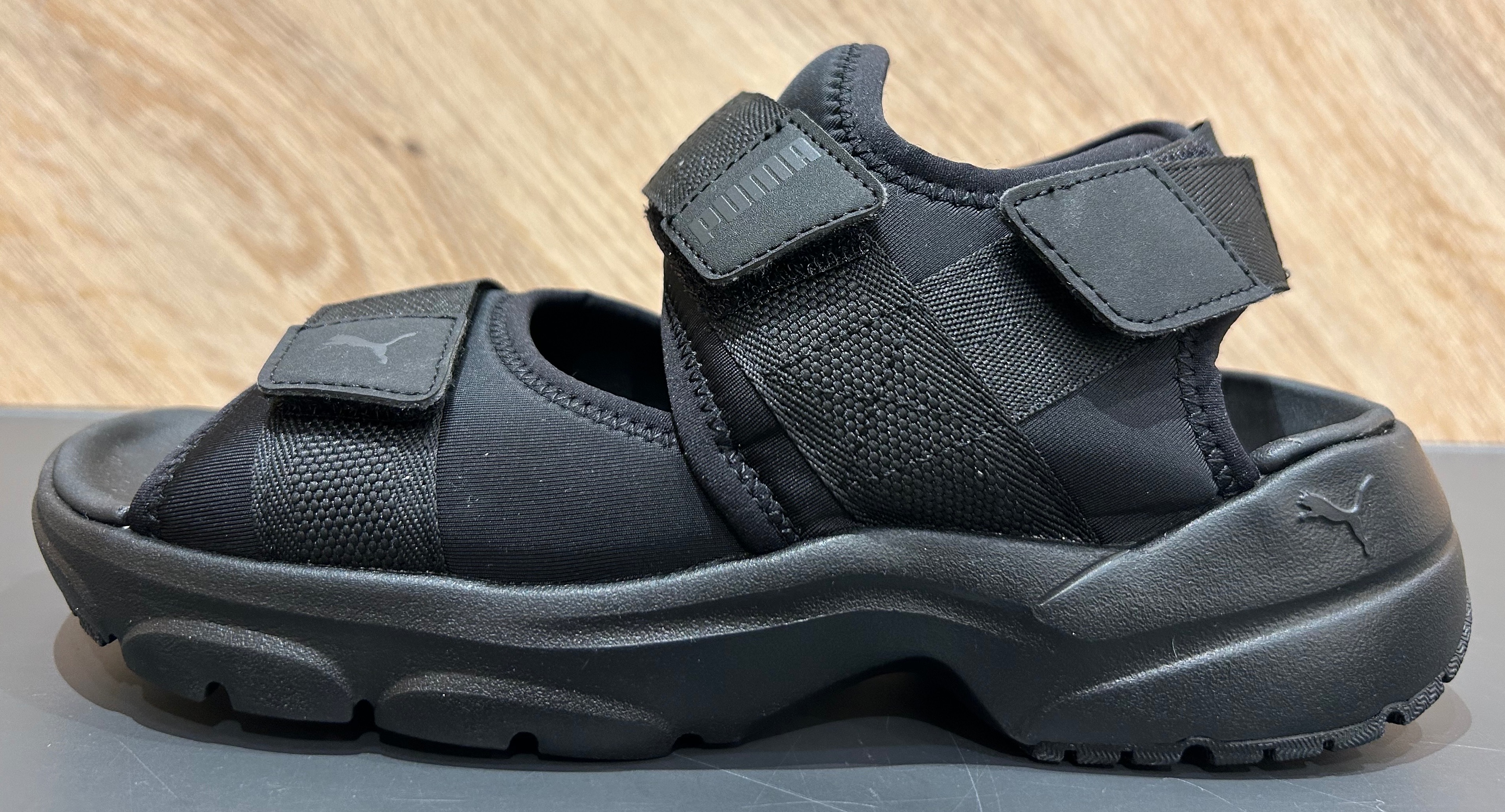 食品・日用品 半額ストア MASH 】JS PUMA UP │ABCマートグランドステージ SANDAL 小物