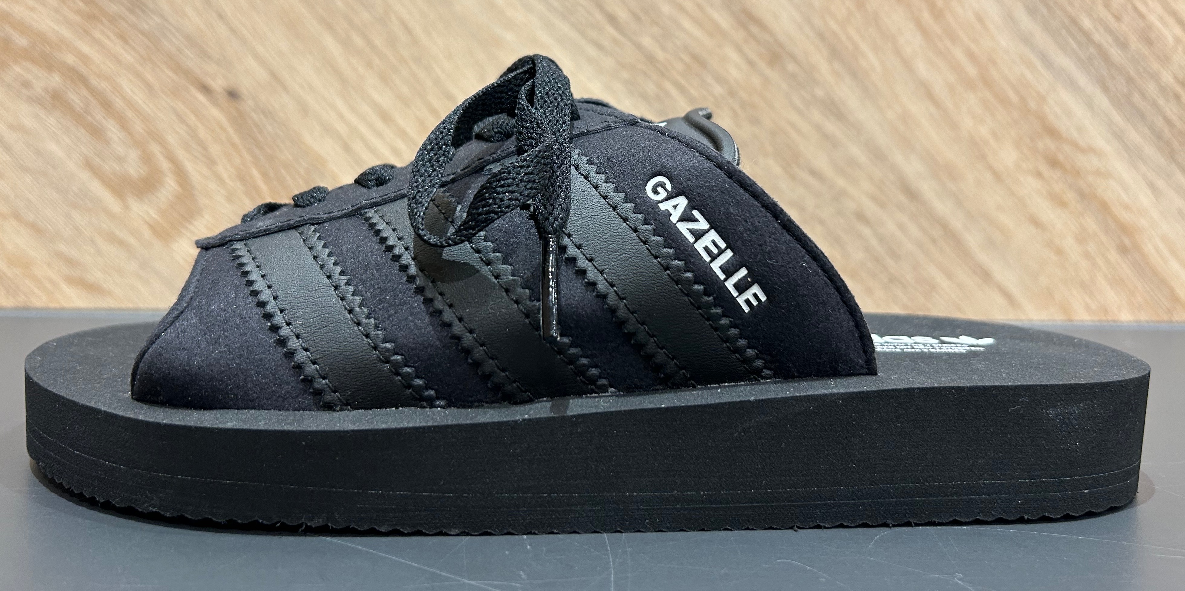 ADIDAS 】GAZELLE BEACH W │ABCマートグランドステージ ADIDAS 】GAZELLE BEACH W │ABCマートグランドステージ